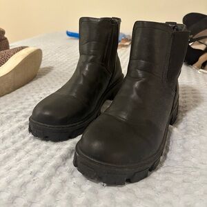 black tc rubber boots only worn once!